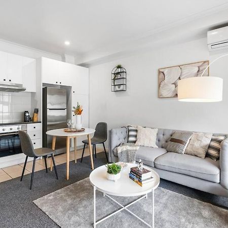 Appartement Cozy 1 Bedder In St Kilda With Balcony à Ville de Ville de Melbourne Extérieur photo