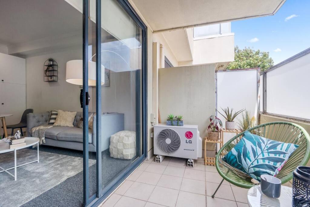 Appartement Cozy 1 Bedder In St Kilda With Balcony à Ville de Ville de Melbourne Extérieur photo