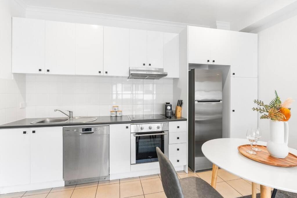 Appartement Cozy 1 Bedder In St Kilda With Balcony à Ville de Ville de Melbourne Extérieur photo