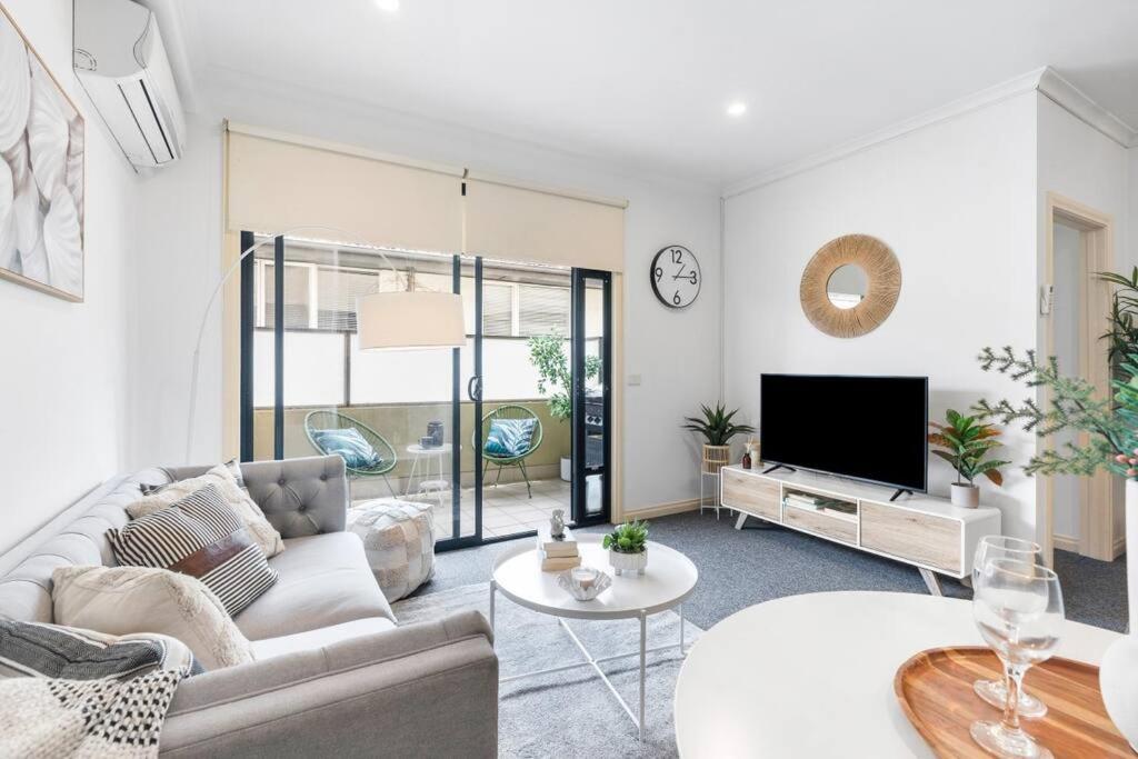 Appartement Cozy 1 Bedder In St Kilda With Balcony à Ville de Ville de Melbourne Extérieur photo